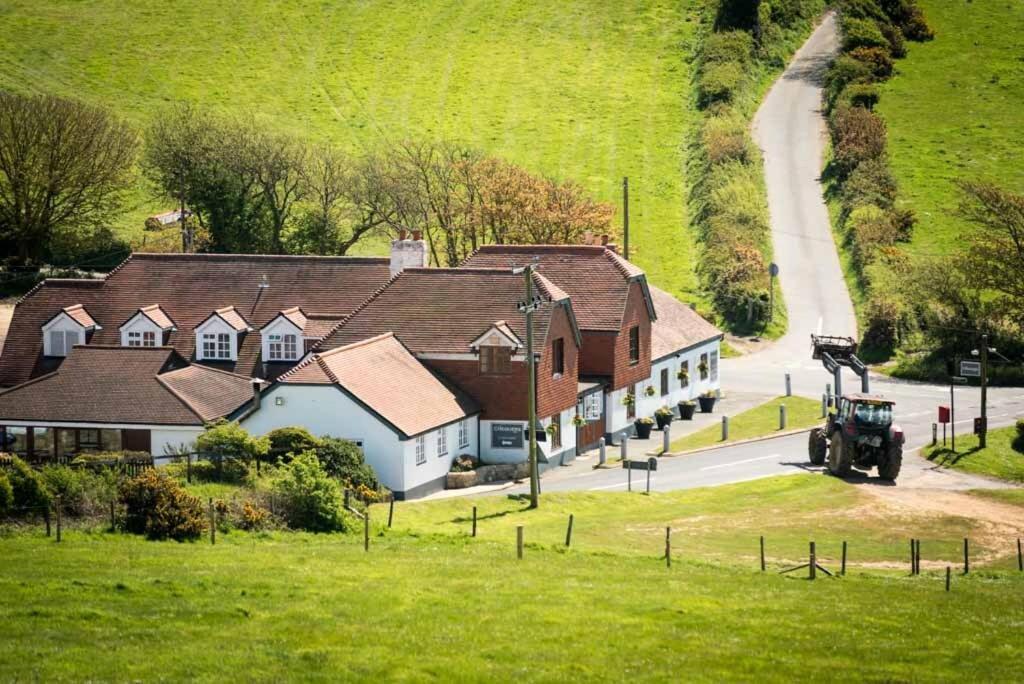 The Chequers Inn Rookley Eksteriør billede